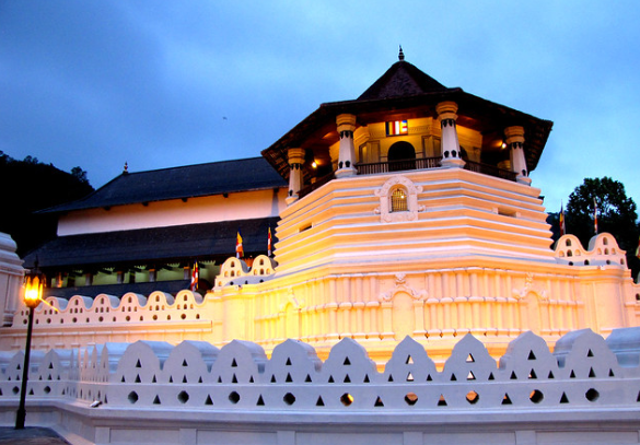 Temple of the sacred tooth relic Taxi with Driver Colombo