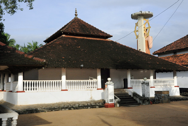 Dhaladagamuwa Rajamaha Viharaya Cab Service